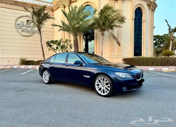 للبيع BMW 740 Li لارج نظيف جدا مصين تماما 2011 29