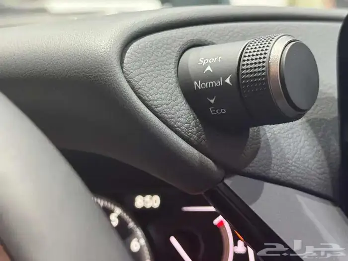 لكزس ES 350 بريمي CC بانوراما بروجيكتر 2025 اللون ابيض 8