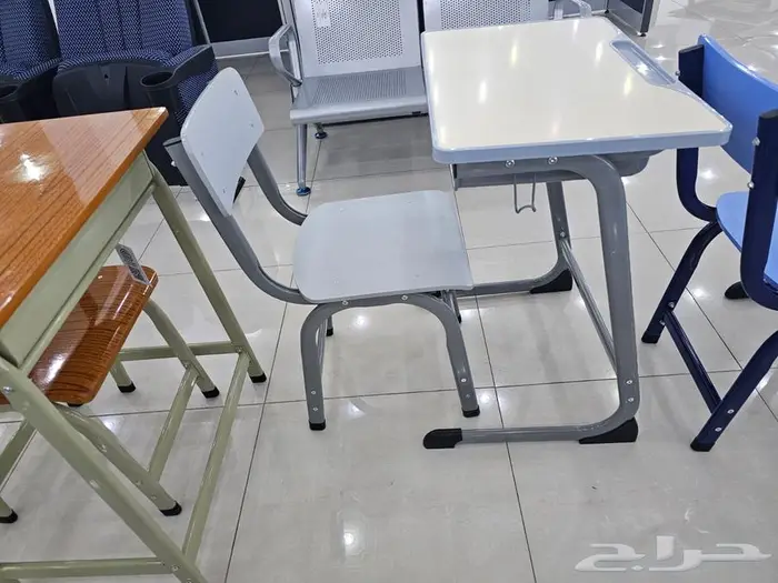 طاولات مدرسية 16