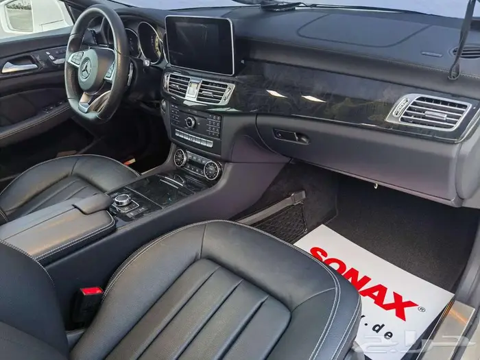 CLS 400 KIT AMG مخزن عداد 9 الف فقط VIP 1