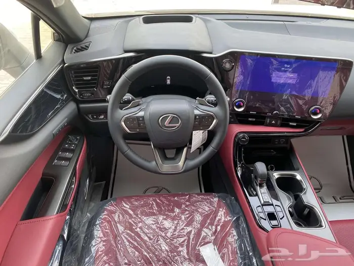 لكزس NX 350CC بنزين 2025 ابيض داخلي احمر. 8