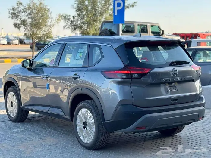 نيسان اكس تريل نص فل موديل 2025- 7 راكب دبل 14