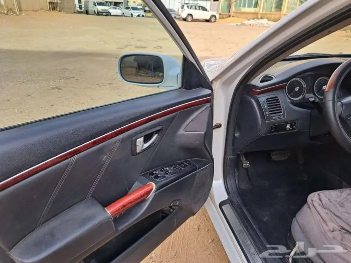 هيونداي أزيرا 8