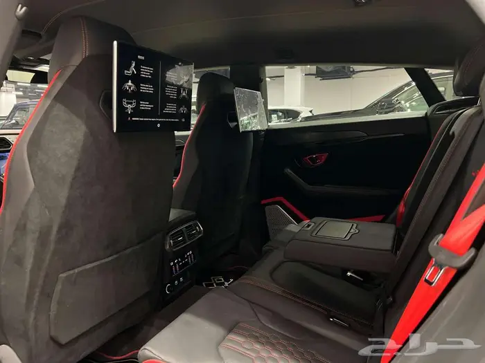 LAMBORGHINI URUS PERFORMANTE 2023 8