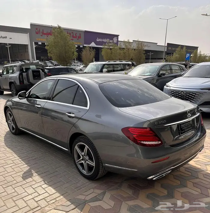 مرسيدس E300 خليجي 2020 38