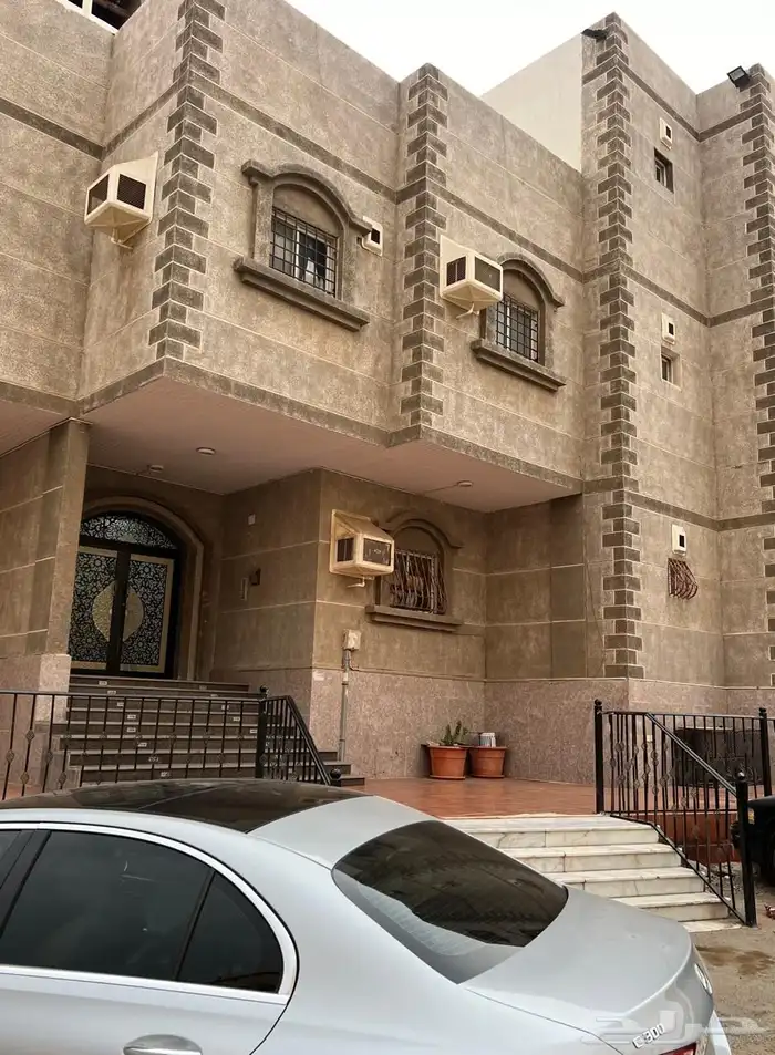 عماره للبيع بحي الاجاويد 1