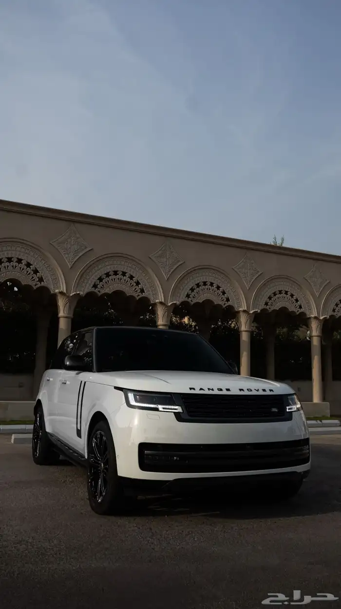 - رنج روفر 2024 اوتوقرافي 6 سلندر بلاك شادو 3