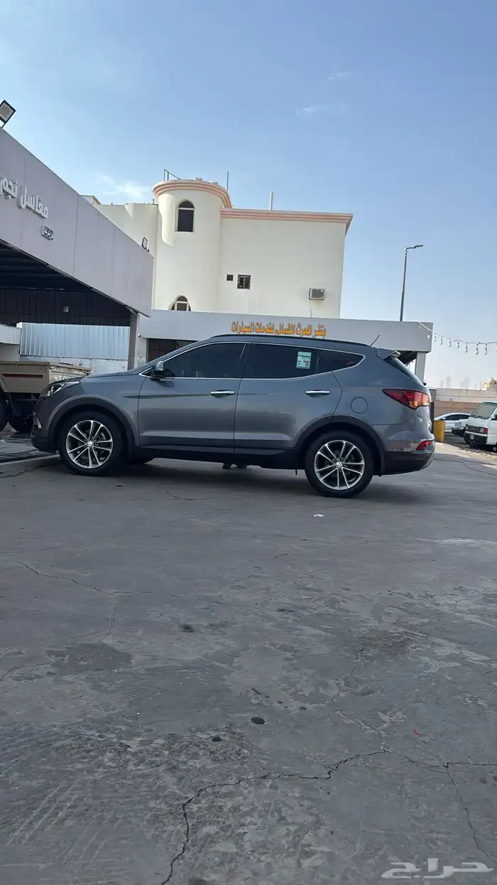 لبيع سنتافي 2018 فل كامل 6سرندل دبل 7مقاعد 2