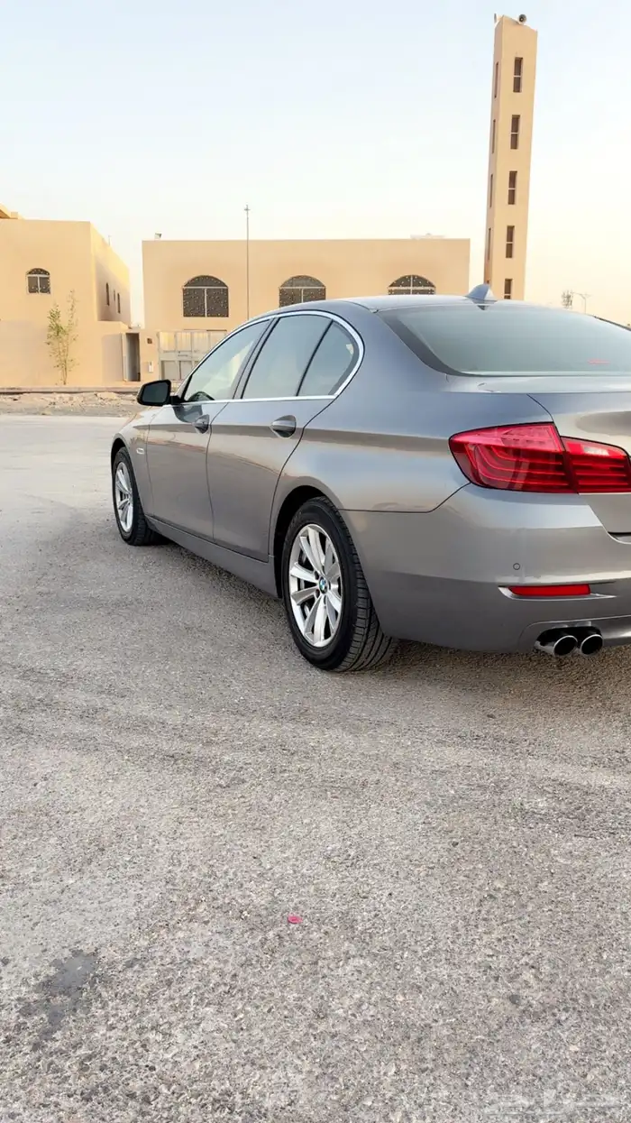 بي إم دبليو فئه الخامسه الموديل 2015 3