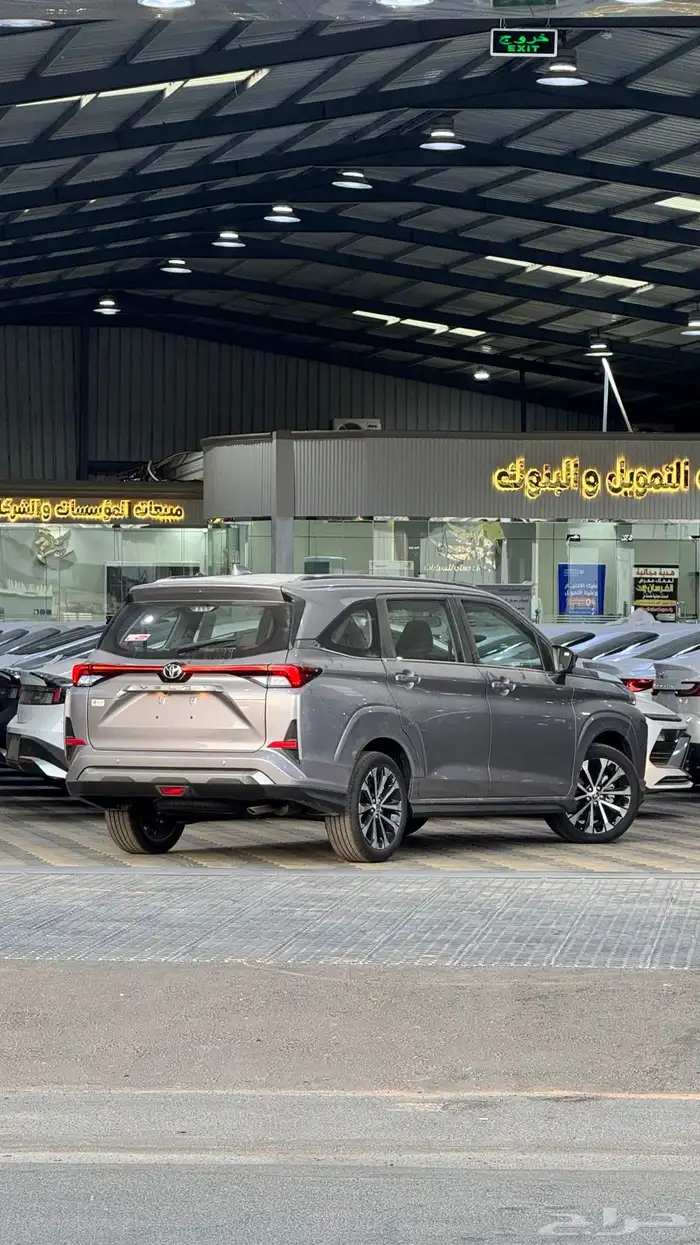 تويوتا فيلوز GLX فل كامل 2025 - 75.800 4