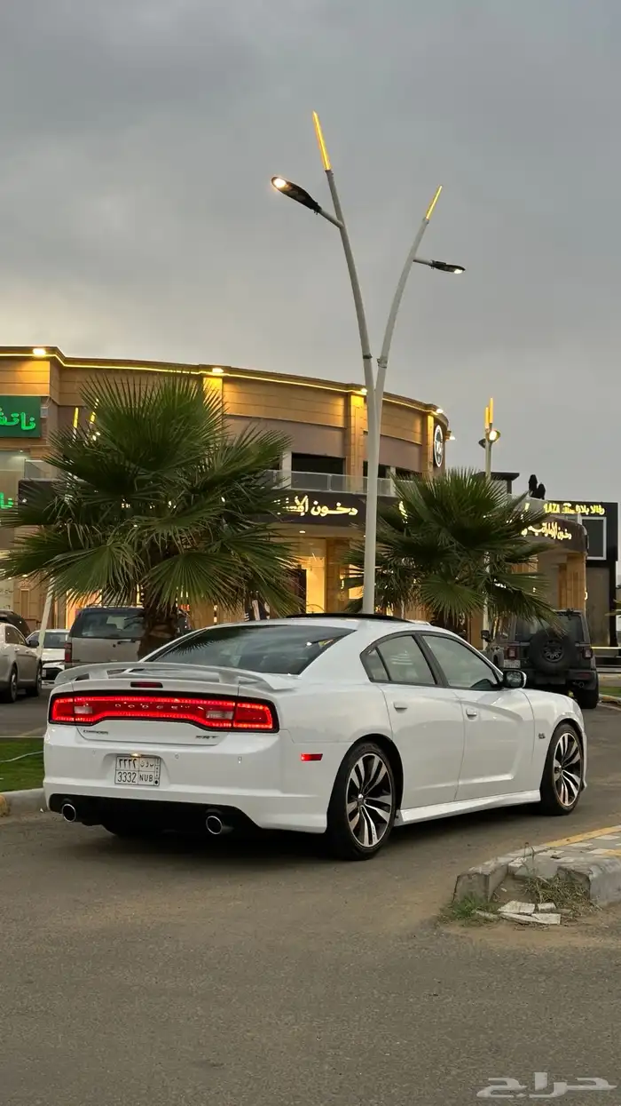 تشارجر SRT 6.4 مالك ثاني (تم البيع) 25
