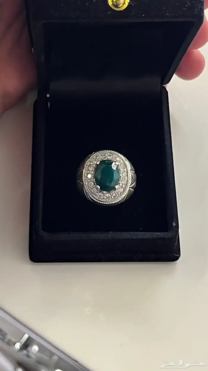 خاتم فيروز نشابوري وخاتم زمرد 1