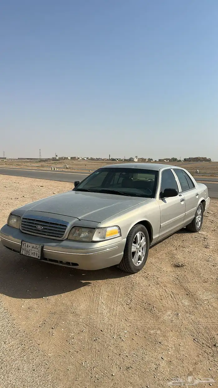 للبيع فورد 2010 3