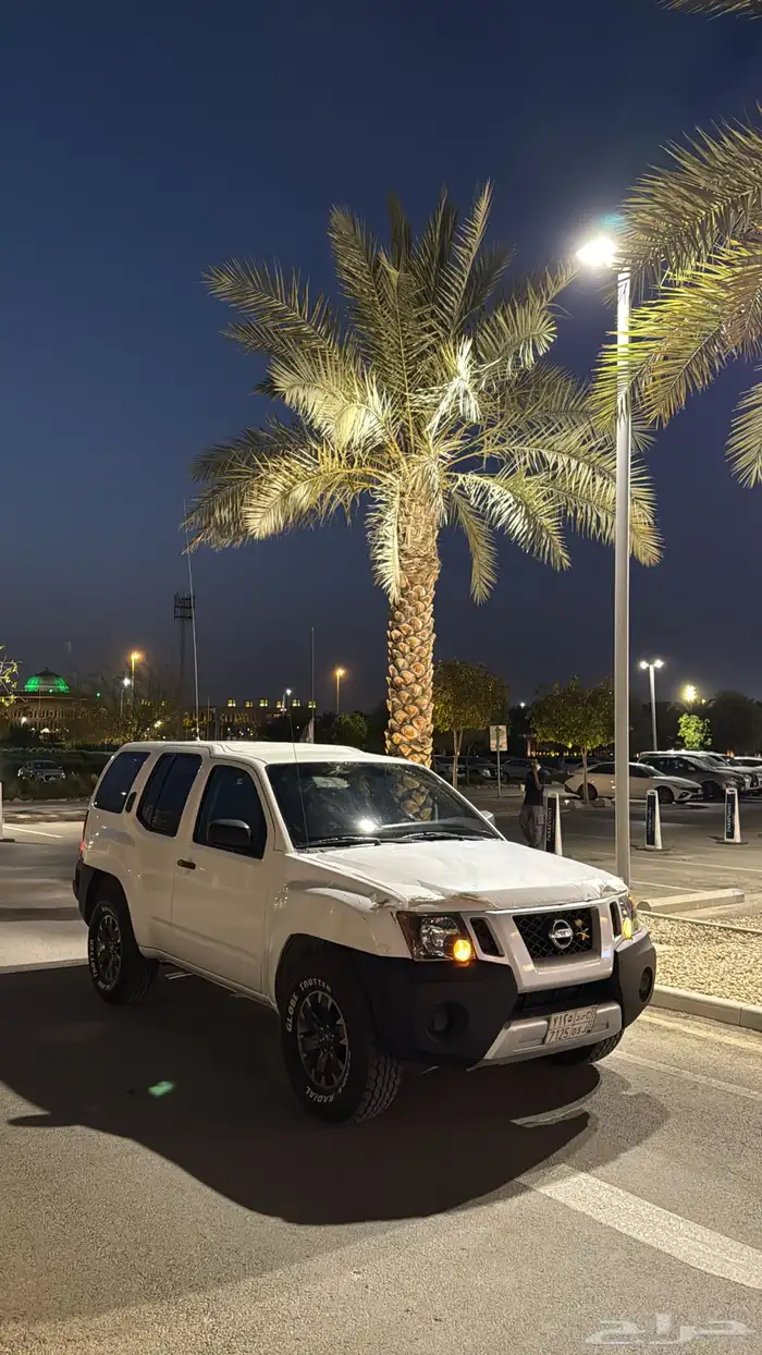 نيسان اكس تيرا 4