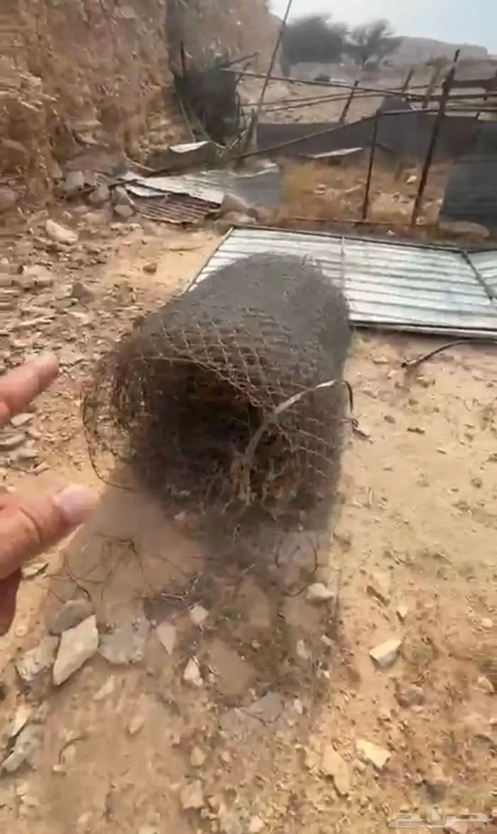 يوجد سكراب وشبواك وحديد البيع 1