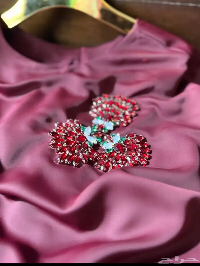 تطريز شغل يدوي مميز بالخيط والخرز والكرستال 1