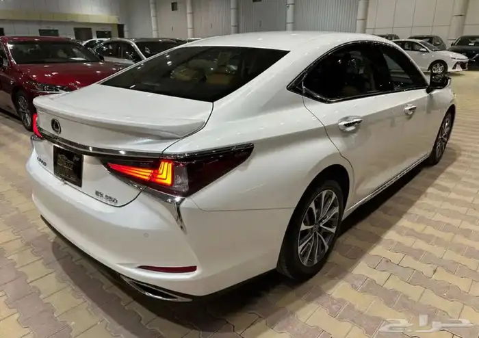 لكزس ES350 موديل 2024 نضيف 21