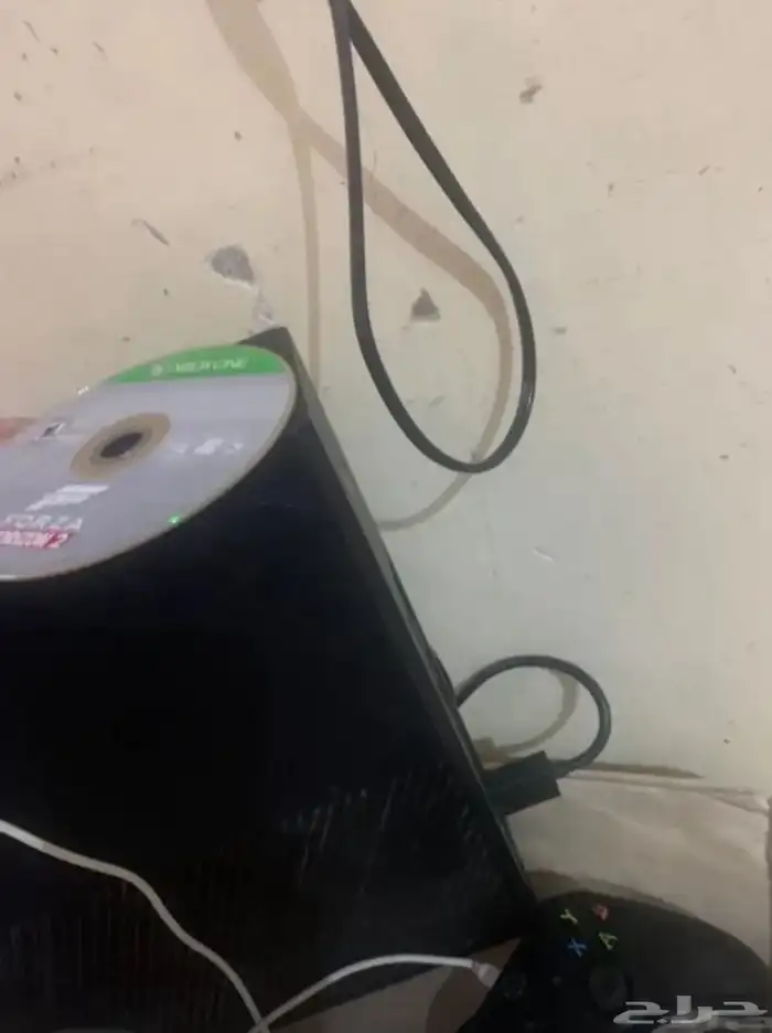Xbox ون معه يدين 1