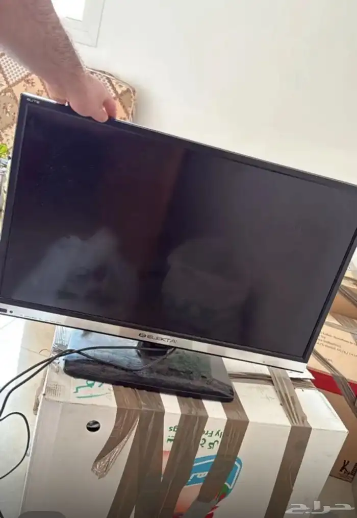 Xbox ون معه يدين 4
