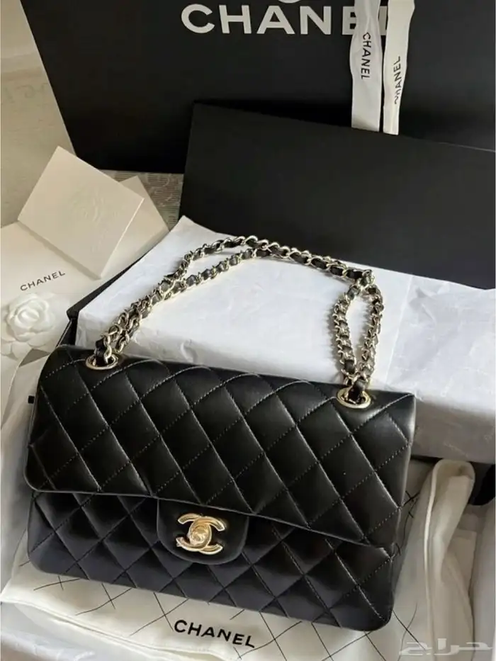 شنطة شانيل كلاسيك فلاب (Chanel Classic Flap Bag 1