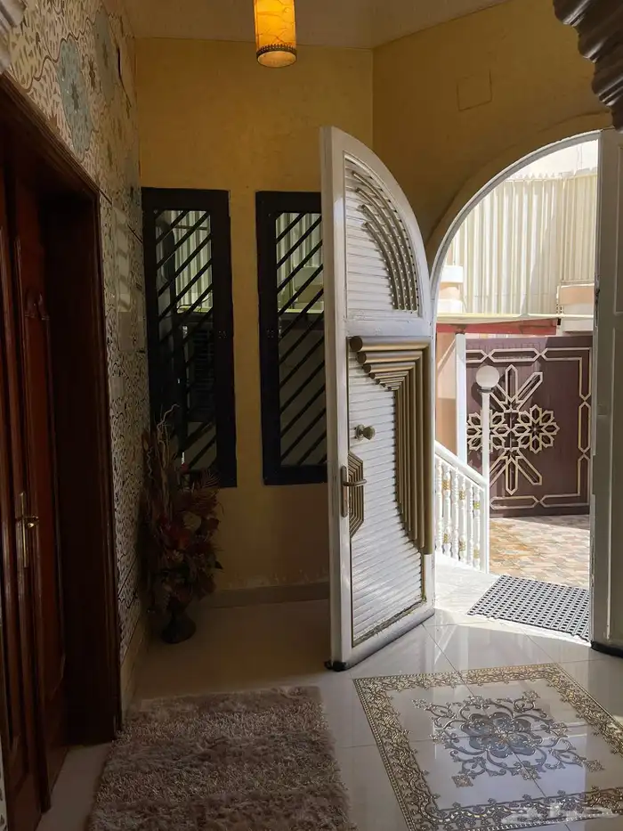 فلة للبيع 11