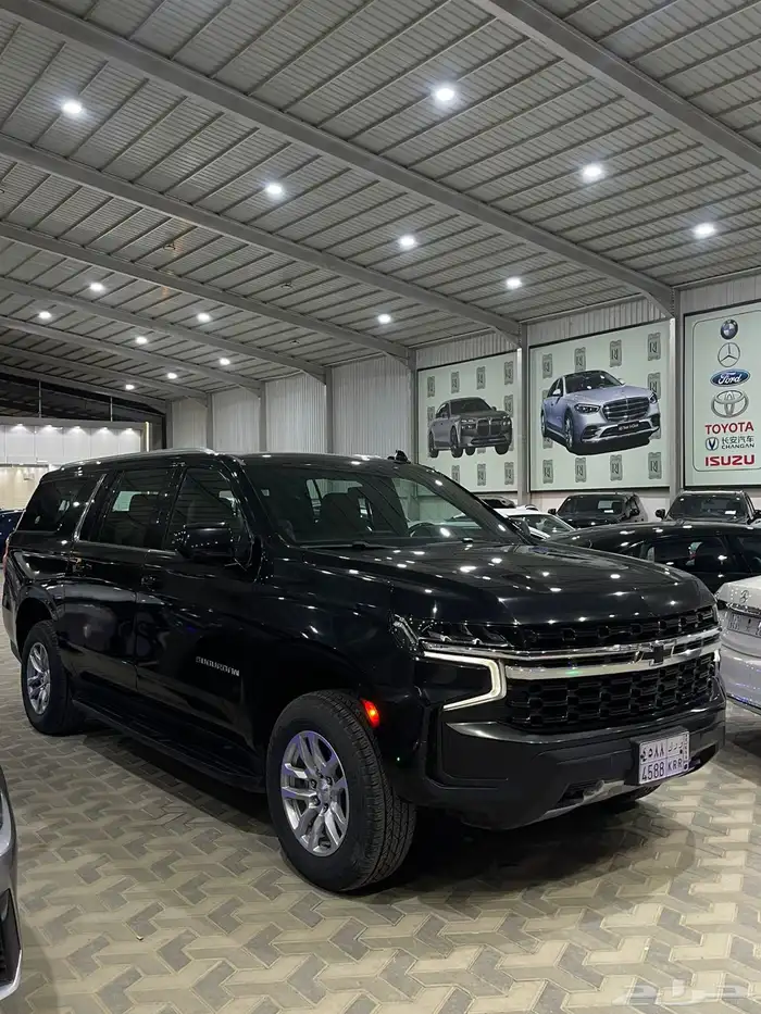 شفرولية سوبربان 2023 اسود 11
