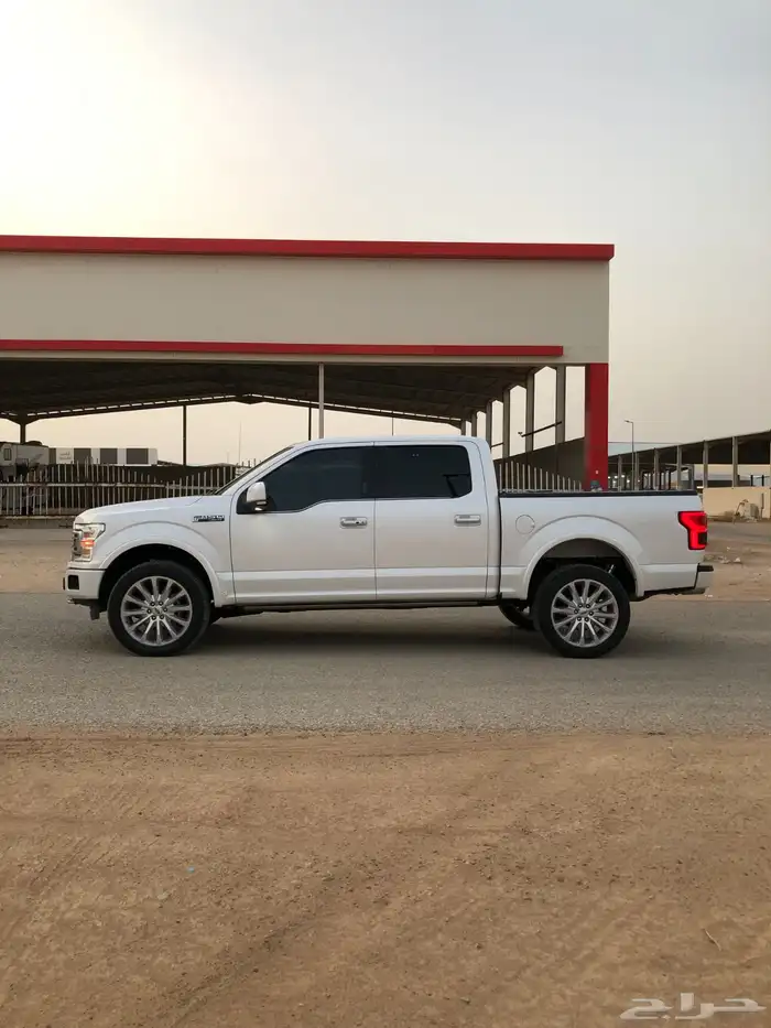 فورد F150 2020 بنزين فئة ليمتد وارد كندا معرض الشومر 14