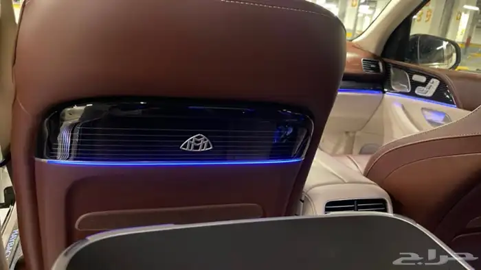 للبيع جيب مرسيدس مايباخ 2022 13