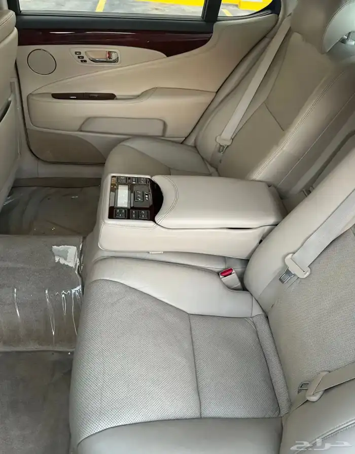 لكزس LS 460 لارج سعودي 36