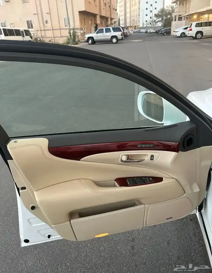 لكزس LS 460 لارج سعودي 30