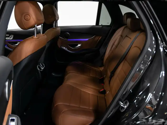 مرسيدس بنز GLC300 موديل 2022 5
