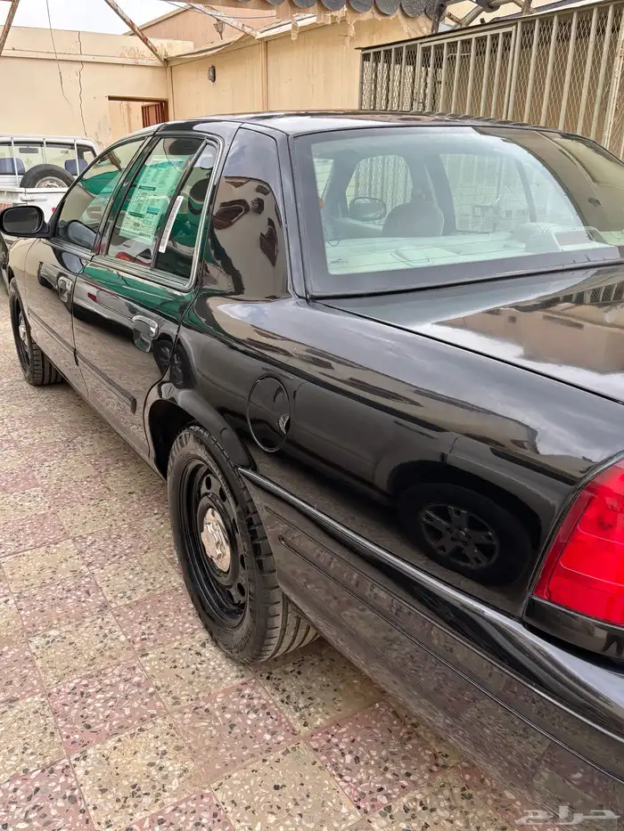 فورد كراون فكتوريا بوليسي 12