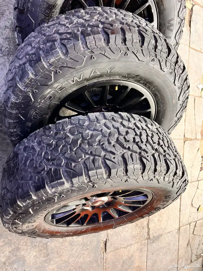 جنوط برايد مع كفرات نص حجري مقاس 265 70 17 10