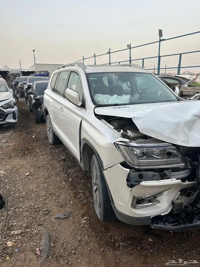 ام جي RX8 موديل 2024 6