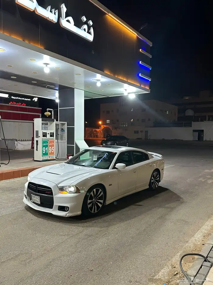 تشارجر 2014 SRT بلد 5