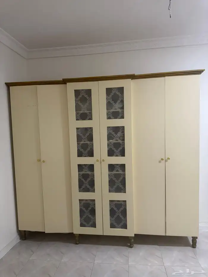 اثاث كامل نظيف للبيع 1