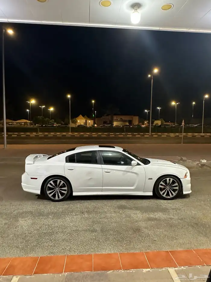 تشارجر 2014 SRT بلد 6