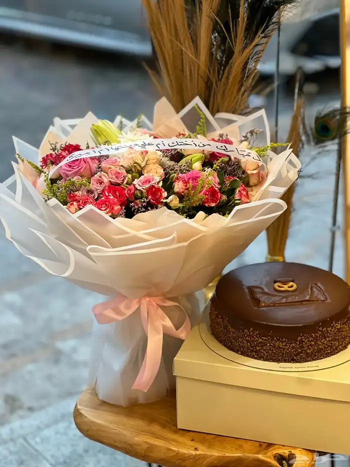 ورد مكه تنسيق مق وهدايا باقة ورد 5