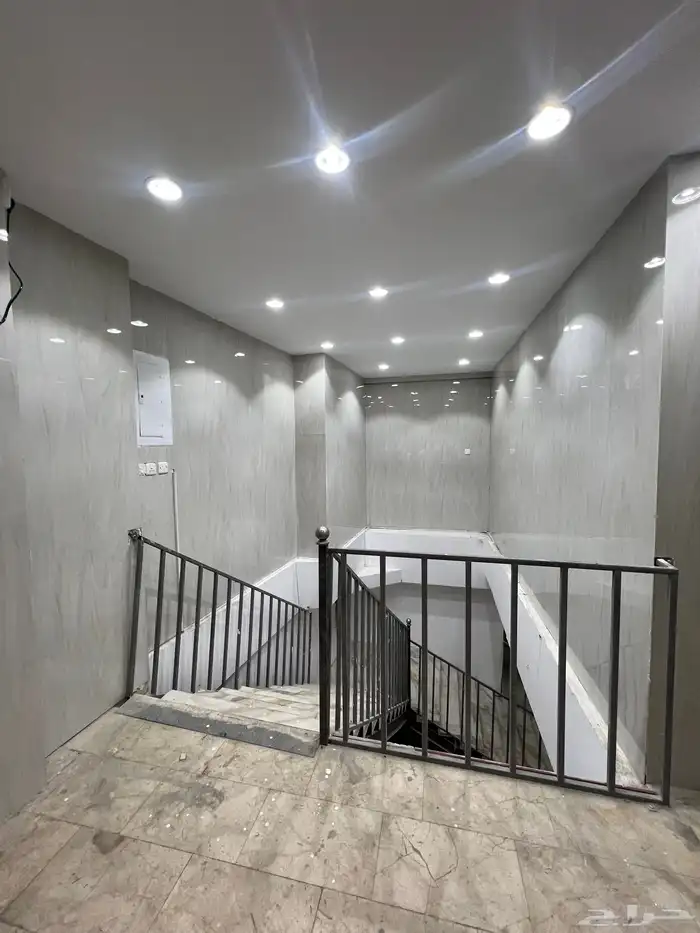 بسطات ومحلات للإيجار 13