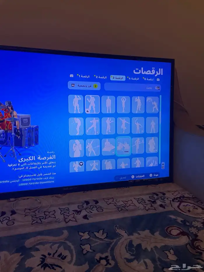 حساب فورت نايت فيه 143 سكن وفيه فيفا 25 زي ماهو واضح ف 38