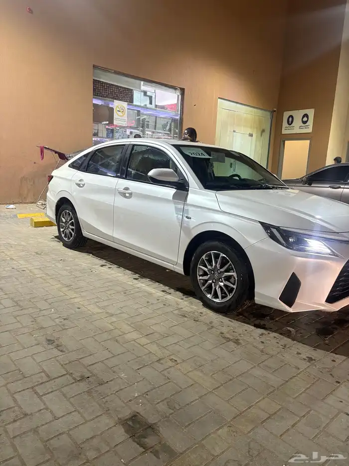 تايوتا يارس 2024 4