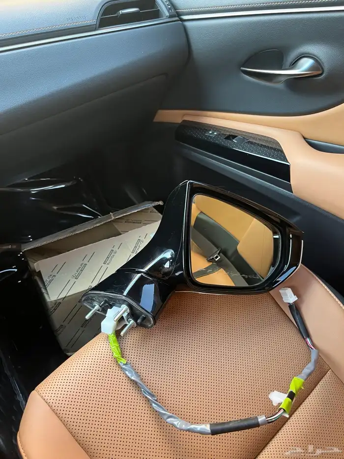 مراية لكزس ES350 2023 0