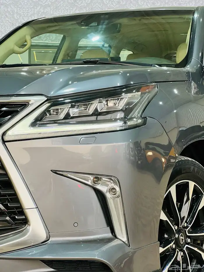 جيب لكزز LX570 معدل 2021 1