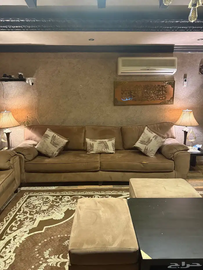 دولاب طاولة طعام وكنب 6