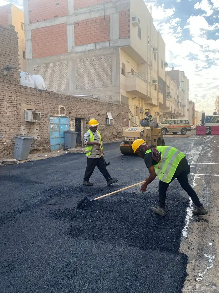 أعمال أسفلت ( قشط   تسليم طبقات   ترنشات   مواقف   طرق ) 11