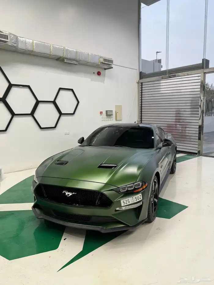 موستنج GT Premium موديل 2022 - اللون الأخضر النادر والوحيد 0