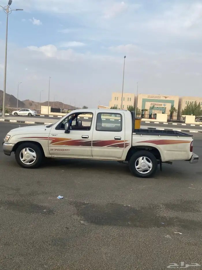 هايلكس 2004 بلد 4