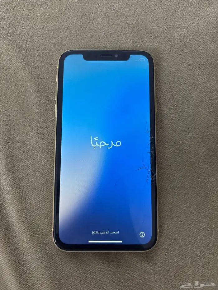 ايفون XR اصفر 1