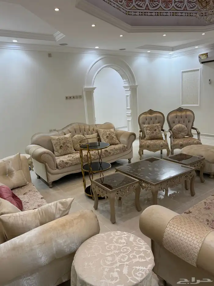 صاله للبيع 1