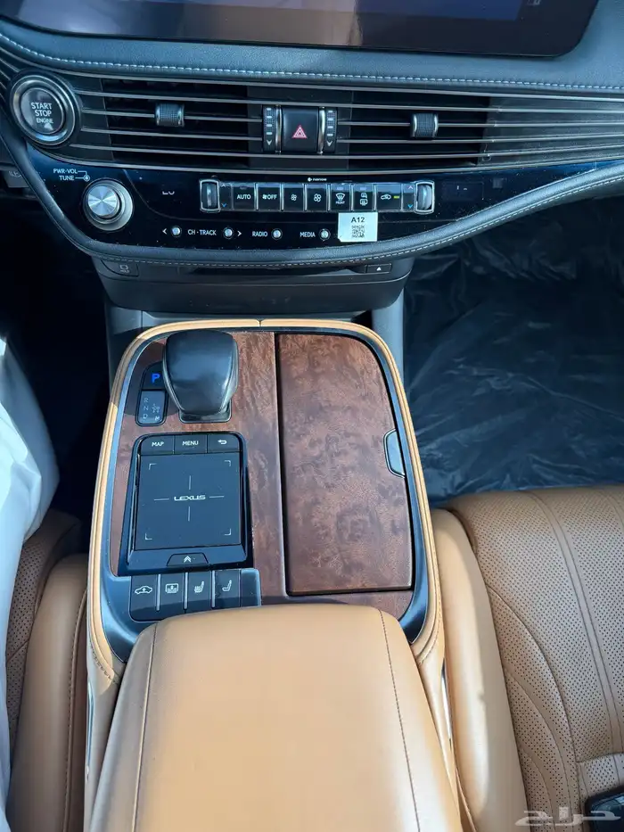 للبيع لكزس LS350 (BB)2021 17